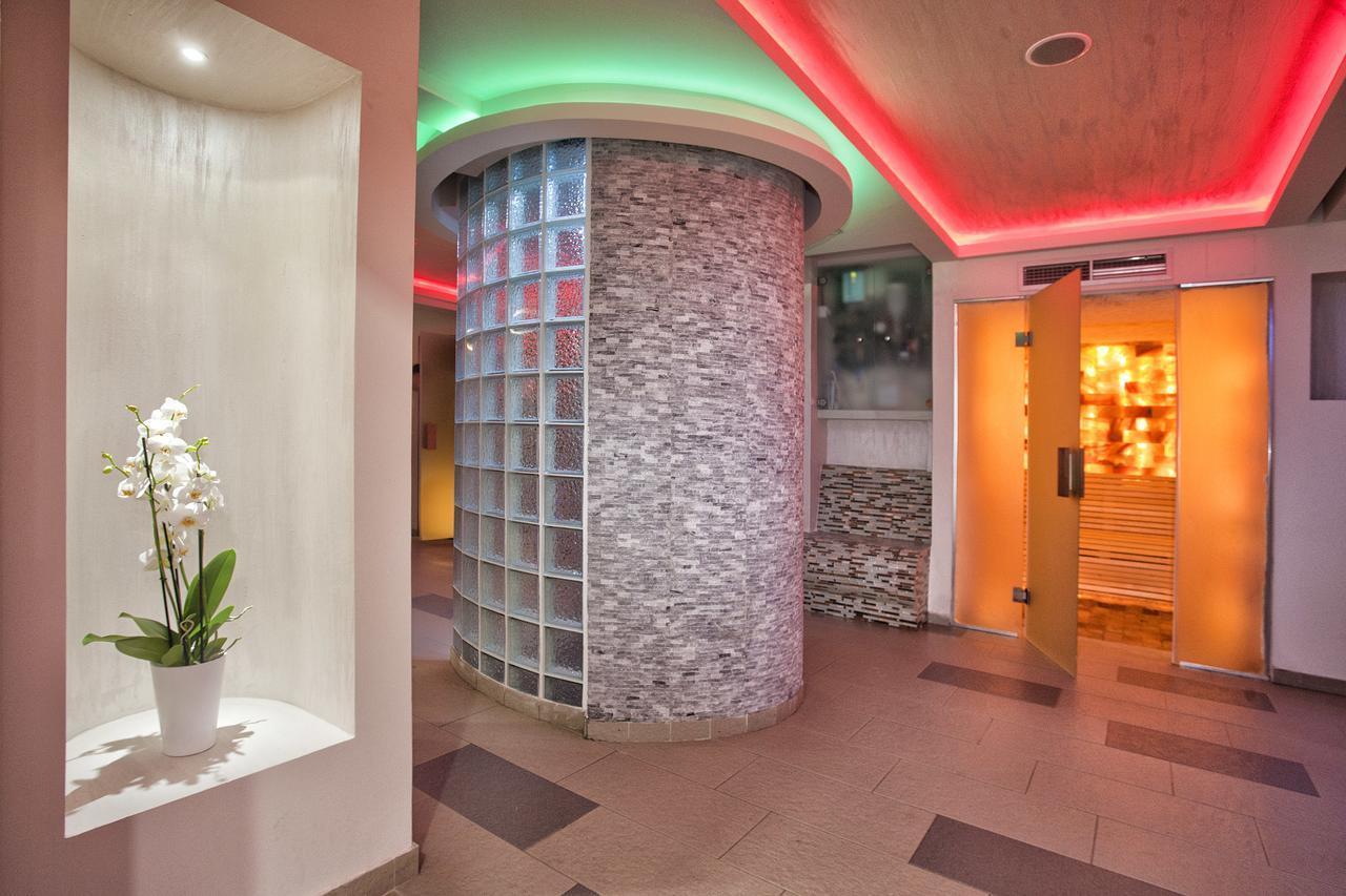 Wellness & Spa Hotel Acd Annex Херцег-Новий Екстер'єр фото